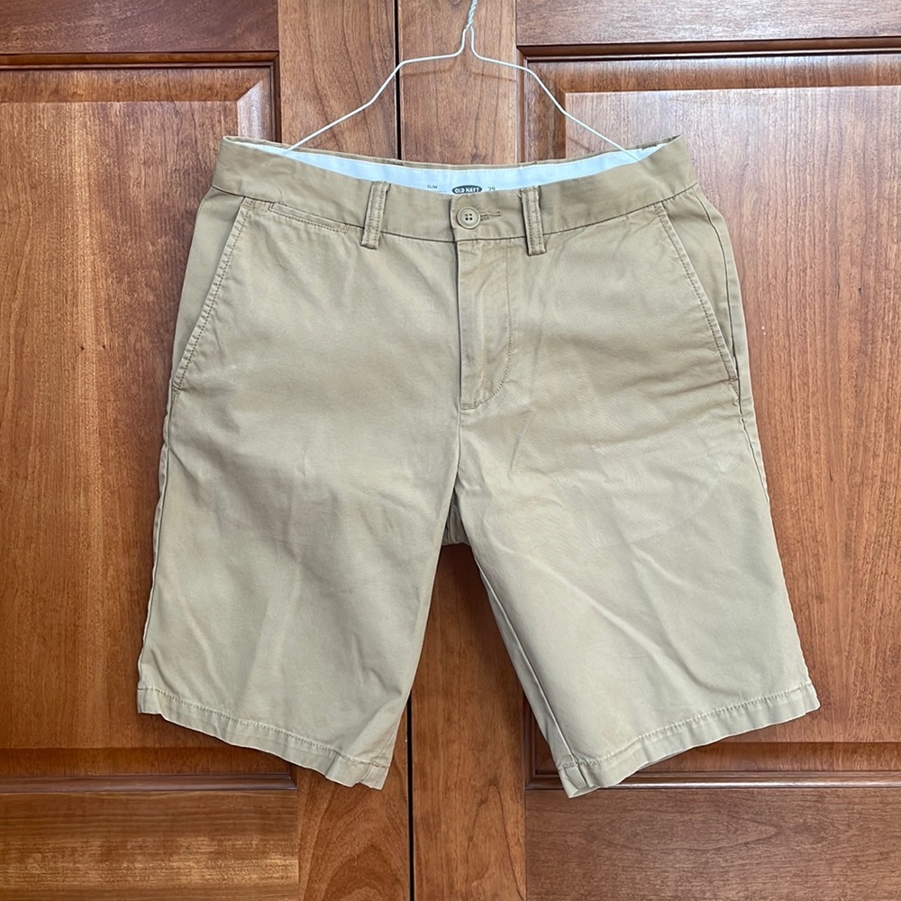 Old Navy size 29 slim flat front khaki shorts